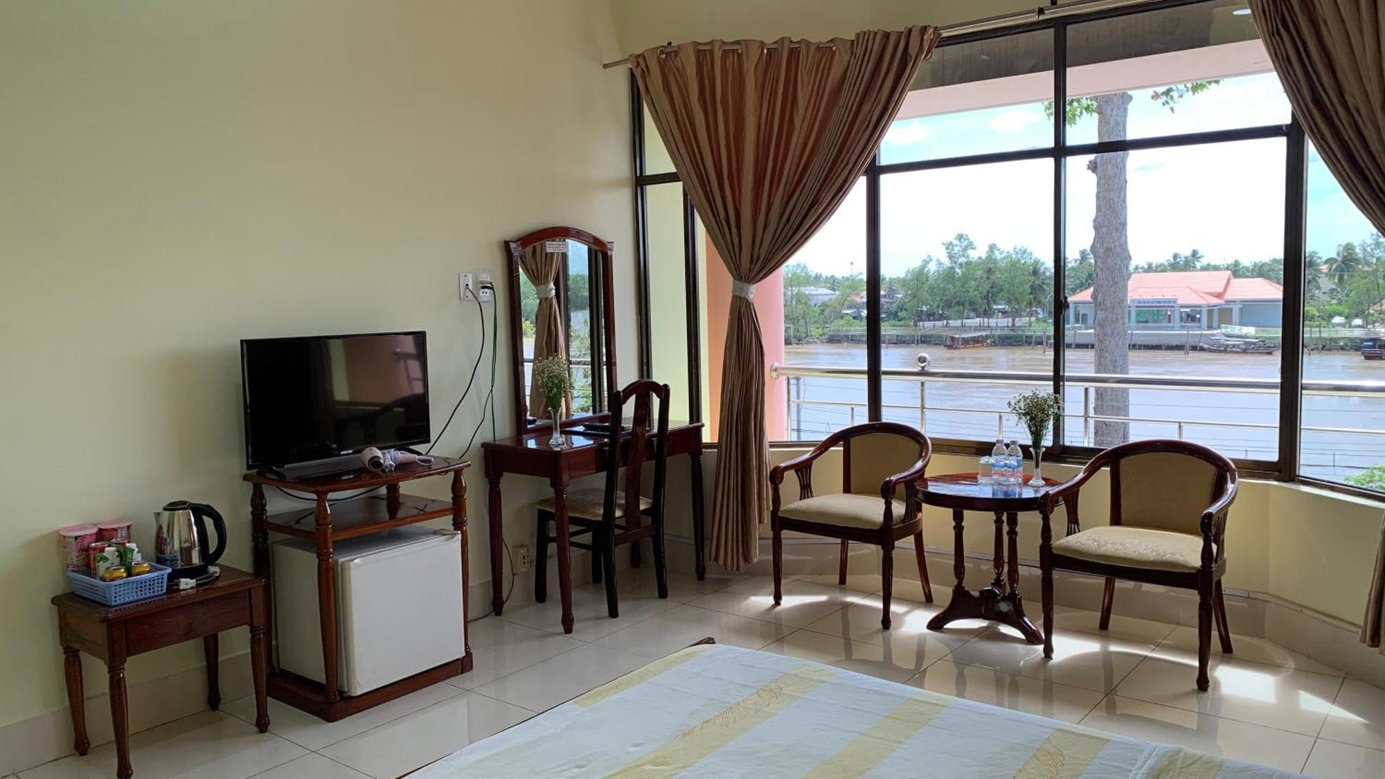 Hung Vuong Hotel Ben Tre Екстериор снимка