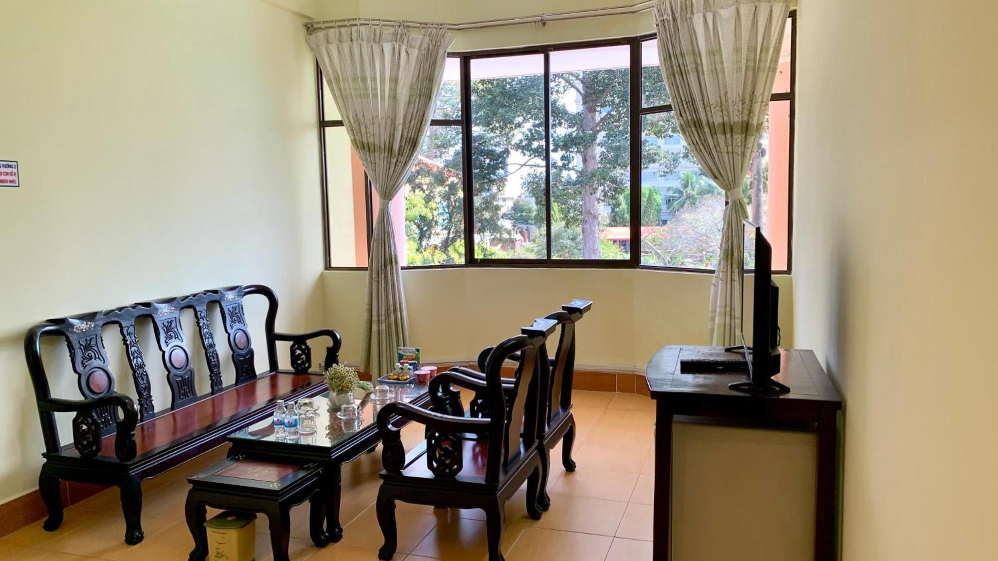 Hung Vuong Hotel Ben Tre Екстериор снимка